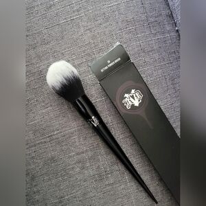 KAT VON D Lock-It Setting Powder Brush #20
